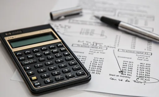 Facture papier avec un code QR de paiement